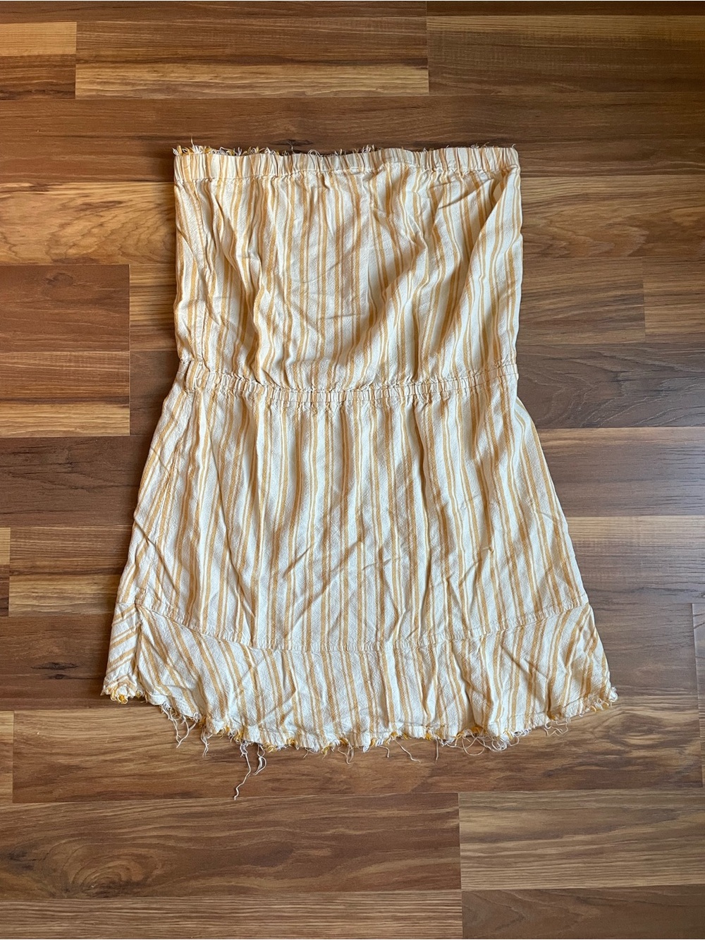 Cloth & Stone Strapless Dress Large Yellow Stripe Ruffle Hem Boho Summer